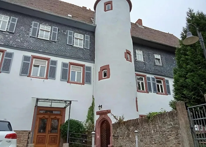 Huttenschloss * Bad Soden-Salmünster